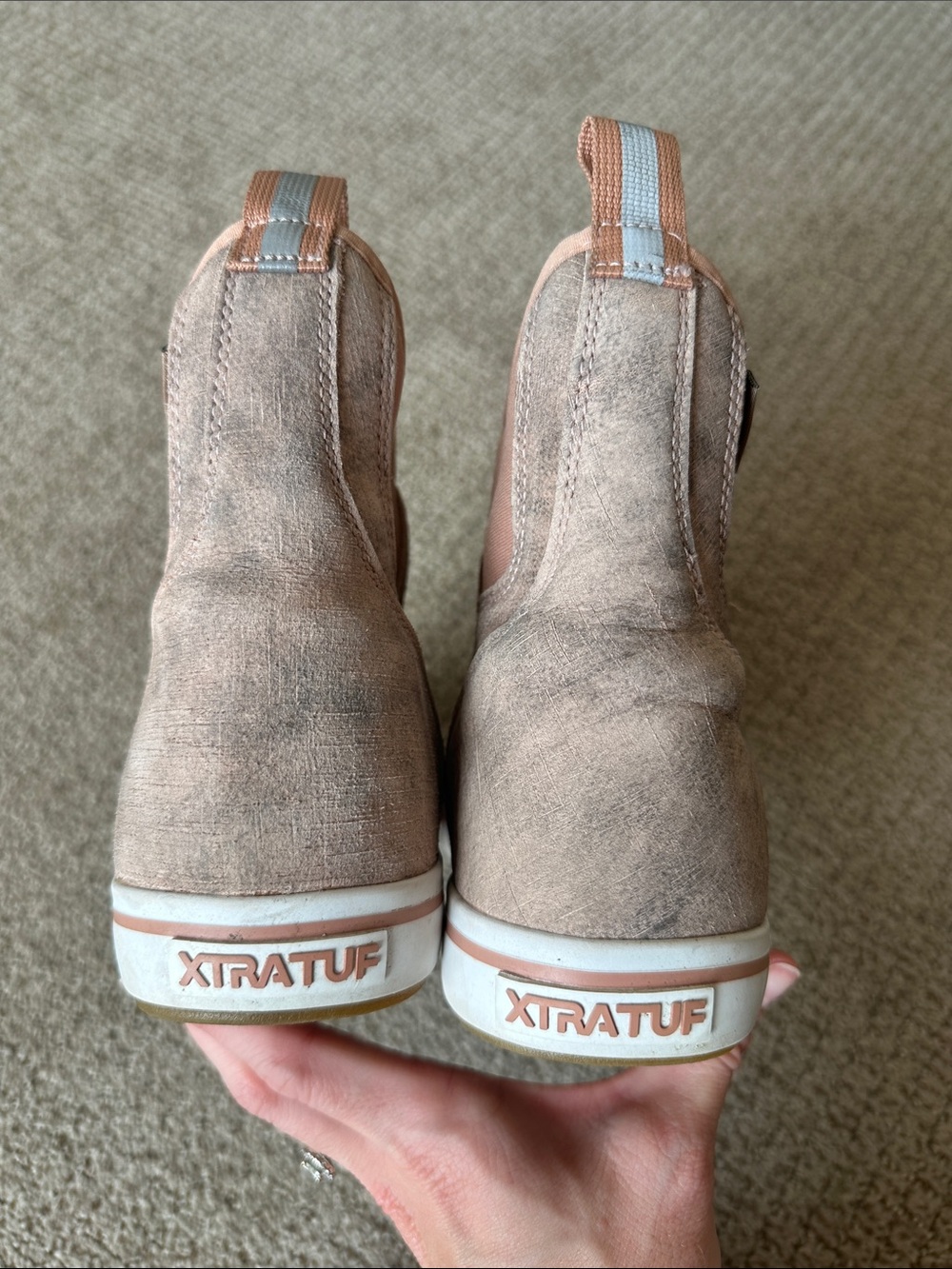 Women’s Xtratuf deck ankle boots in pink leather! - Picture 4 of 10